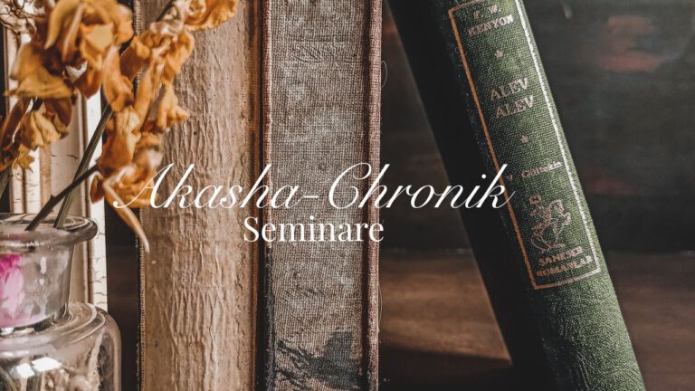 Foto mit Büchern und der Aufschrift Akasha-ChronikSeminare